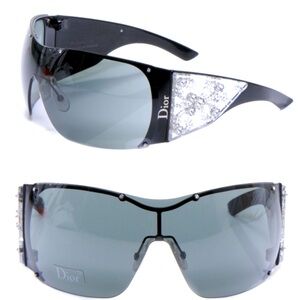 CHRISTIAN DIOR 
Swarovski Crystal Grand Salon Sunglasses Black